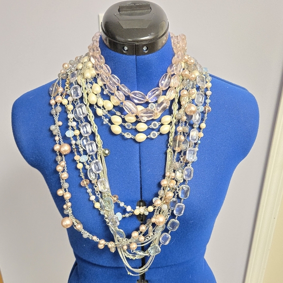 Talbot's 6 Necklace Bundle - Picture 1 of 15